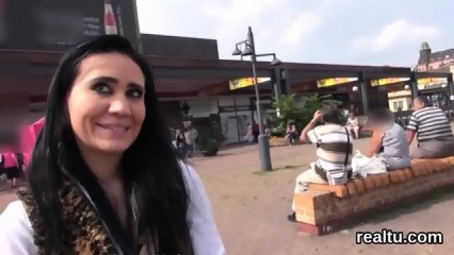 Striking Czech Nympho Gets Seduced In The Shopping Centre And Rode In Pov - Alanna Thomas