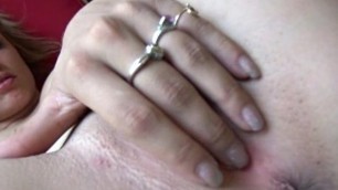 Blonde Cutie Gets to Play With Her Cunt